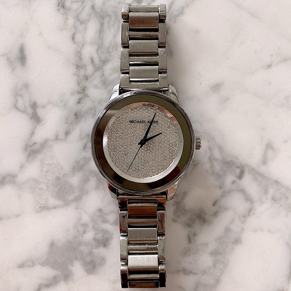 Michael kors diamond face silver